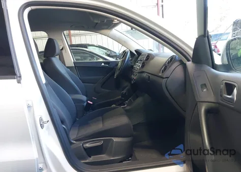 2013 Volkswagen Tiguan S из США, поврежденный, VIN WVGAV3AX3DW566784